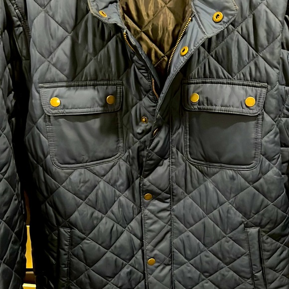GAP Lightweight Quilted Jacket - Picture 3 of 8
